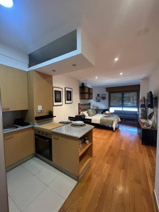 ויגו Central Suites Poli Sanz מראה חיצוני תמונה